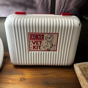 Vintage 101 Dalmatians Vet Kit /Play Kit